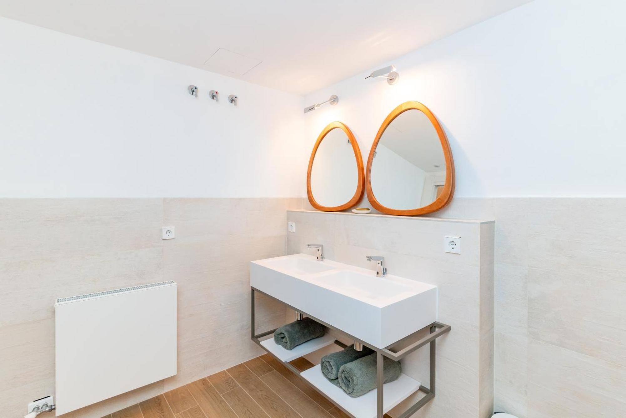 La Terraza - Grosszuegiges Appartment In Katalanischer Masia Sant Iscle De Vallalta Екстериор снимка