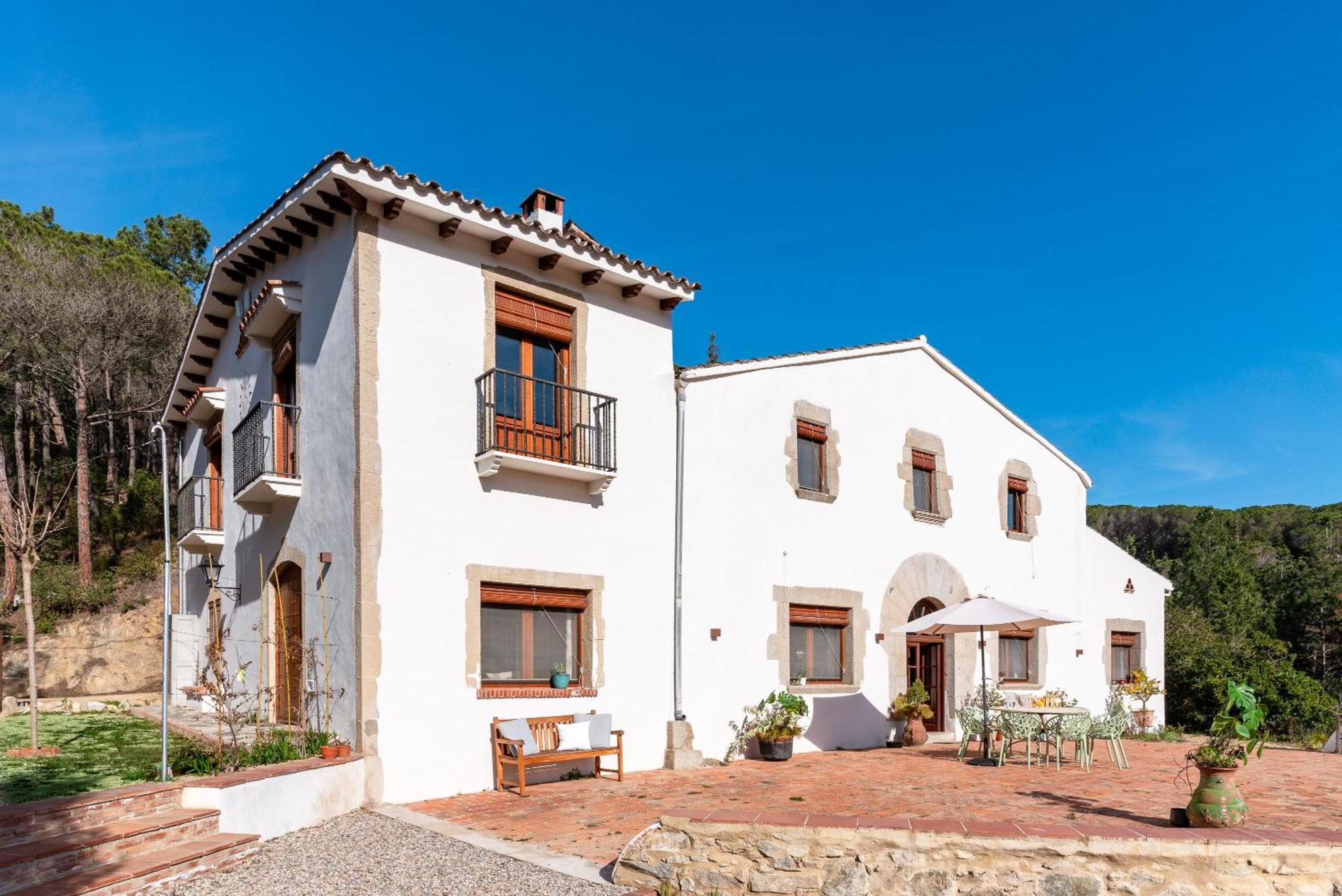 La Terraza - Grosszuegiges Appartment In Katalanischer Masia Sant Iscle De Vallalta Екстериор снимка