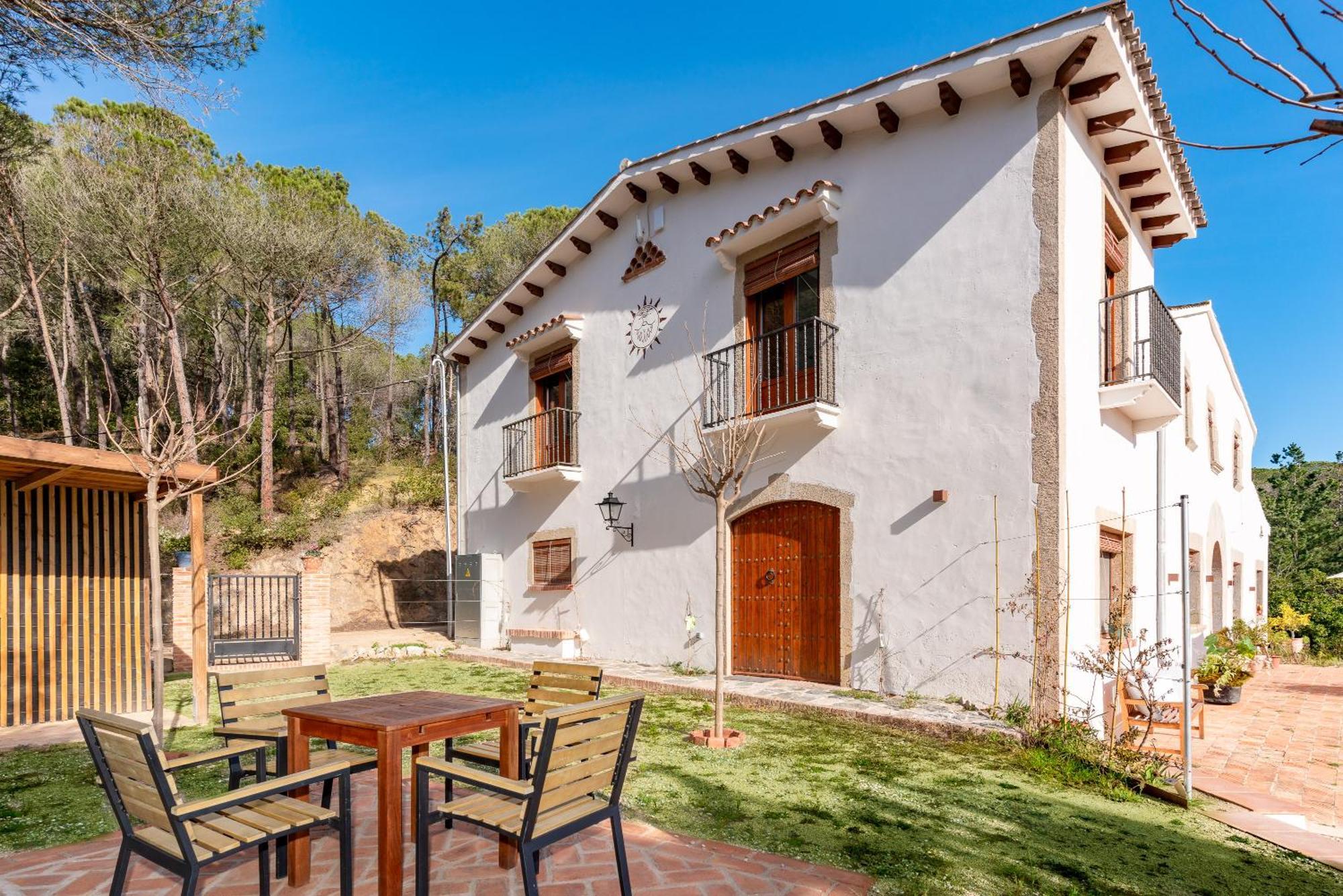 La Terraza - Grosszuegiges Appartment In Katalanischer Masia Sant Iscle De Vallalta Екстериор снимка