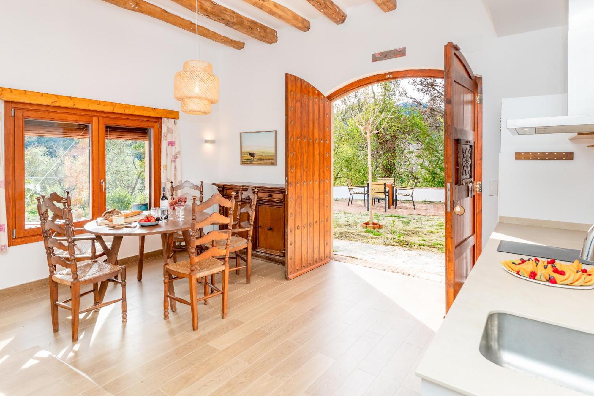 La Terraza - Grosszuegiges Appartment In Katalanischer Masia Sant Iscle De Vallalta Екстериор снимка